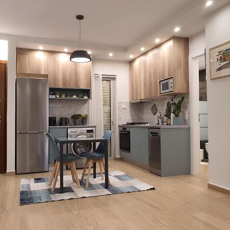Tony'S Suite With Parking Афіни Екстер'єр фото