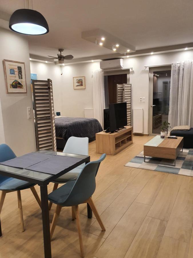Tony'S Suite With Parking Афіни Екстер'єр фото