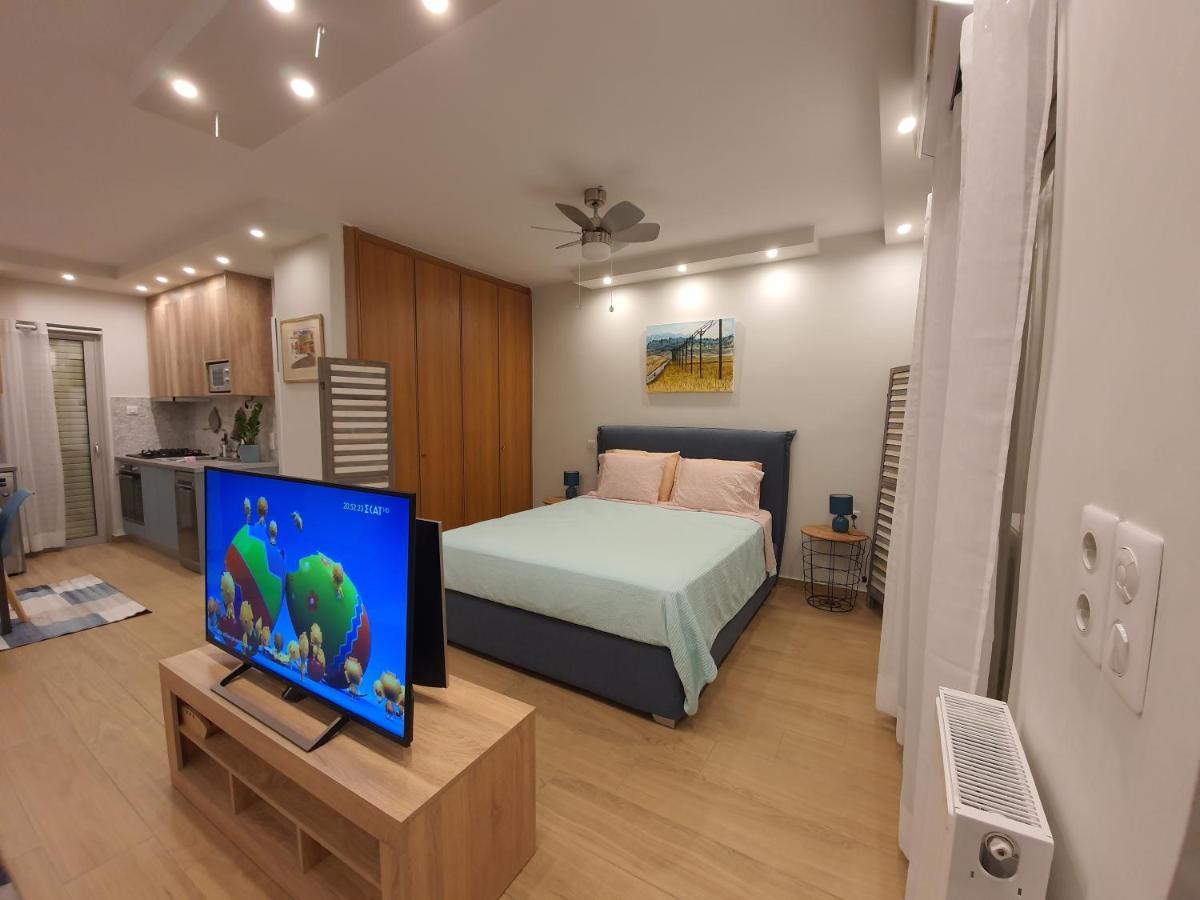 Tony'S Suite With Parking Афіни Екстер'єр фото